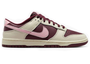 Nike Dunk Low "Valentine's Day"