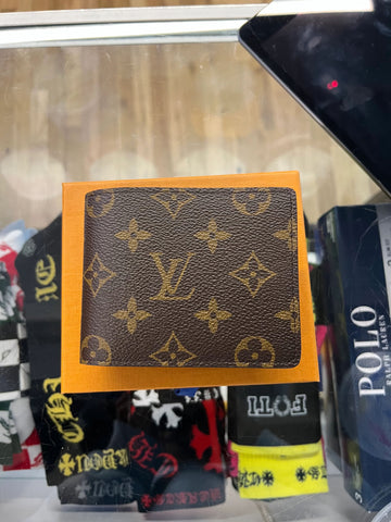 Louis Vuitton Monogram Bi-Fold Wallet "Brown"