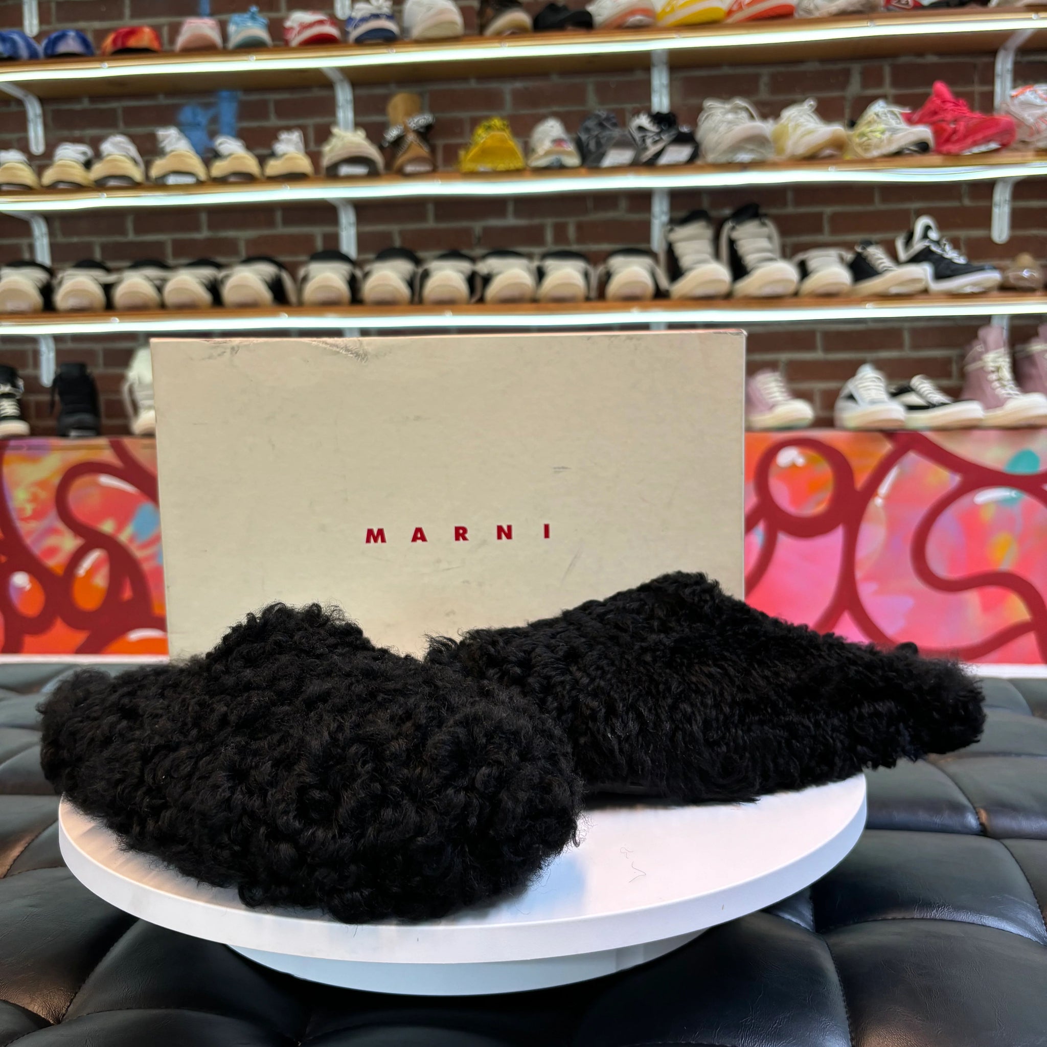 Marni Fussbet Curly Slide "Black"