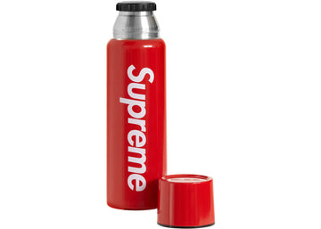 Supreme SIGG Vacuum Insulated 0.75L Bottle Red