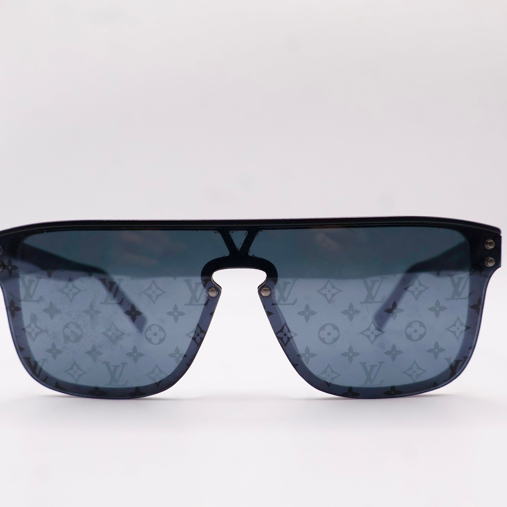 Louis Vuitton Waimea Sunglasses "Black" (Pre-Owned)