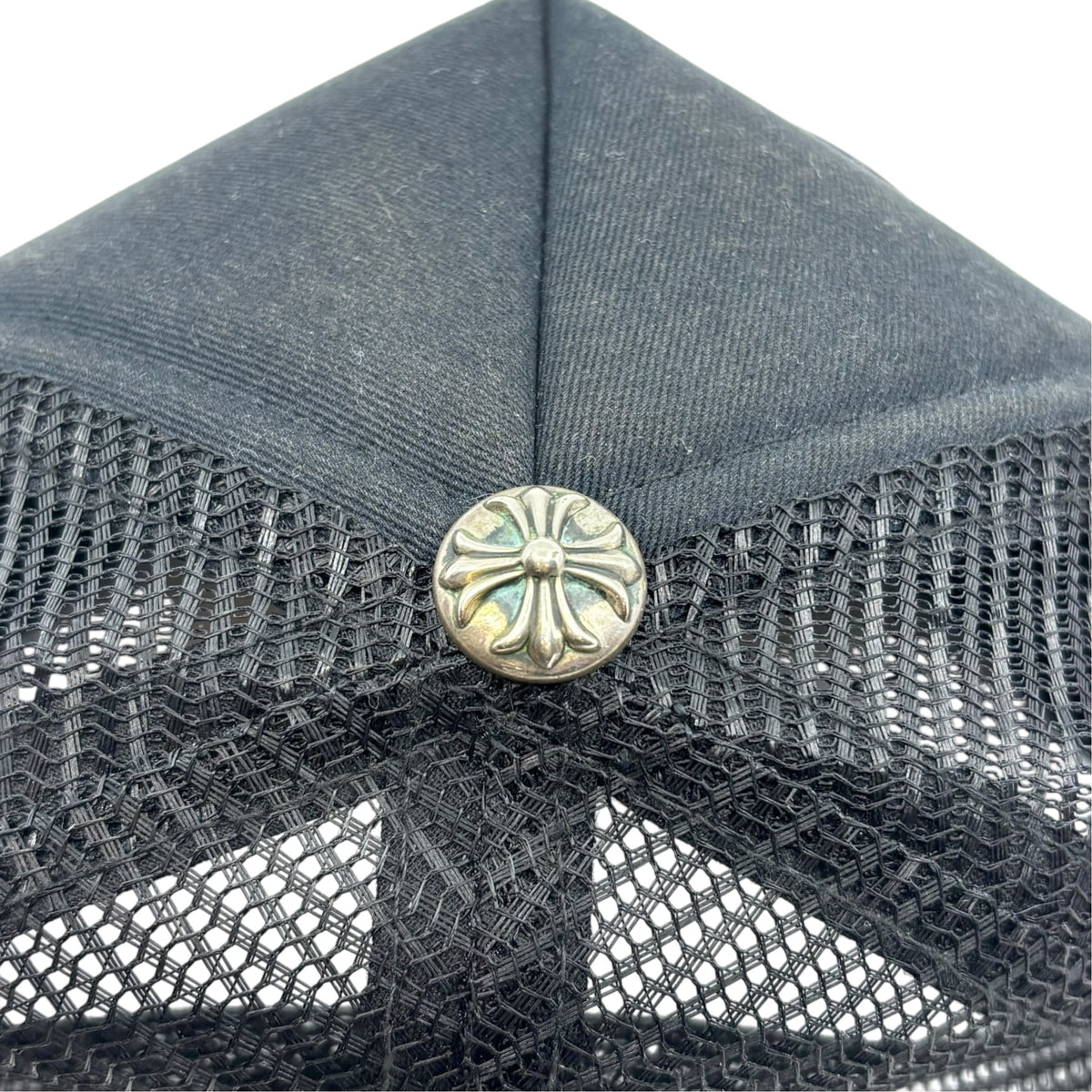 Chrome Hearts White Cemetery Cross CH Trucker Hat Black