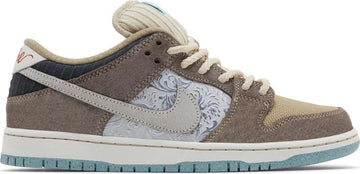 Nike SB Dunk Low "Big Money Savings"