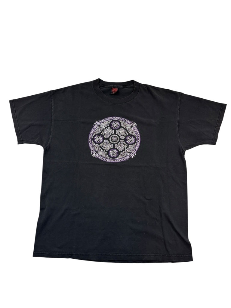 FASHION VICTIM Celtic Art Tee Black