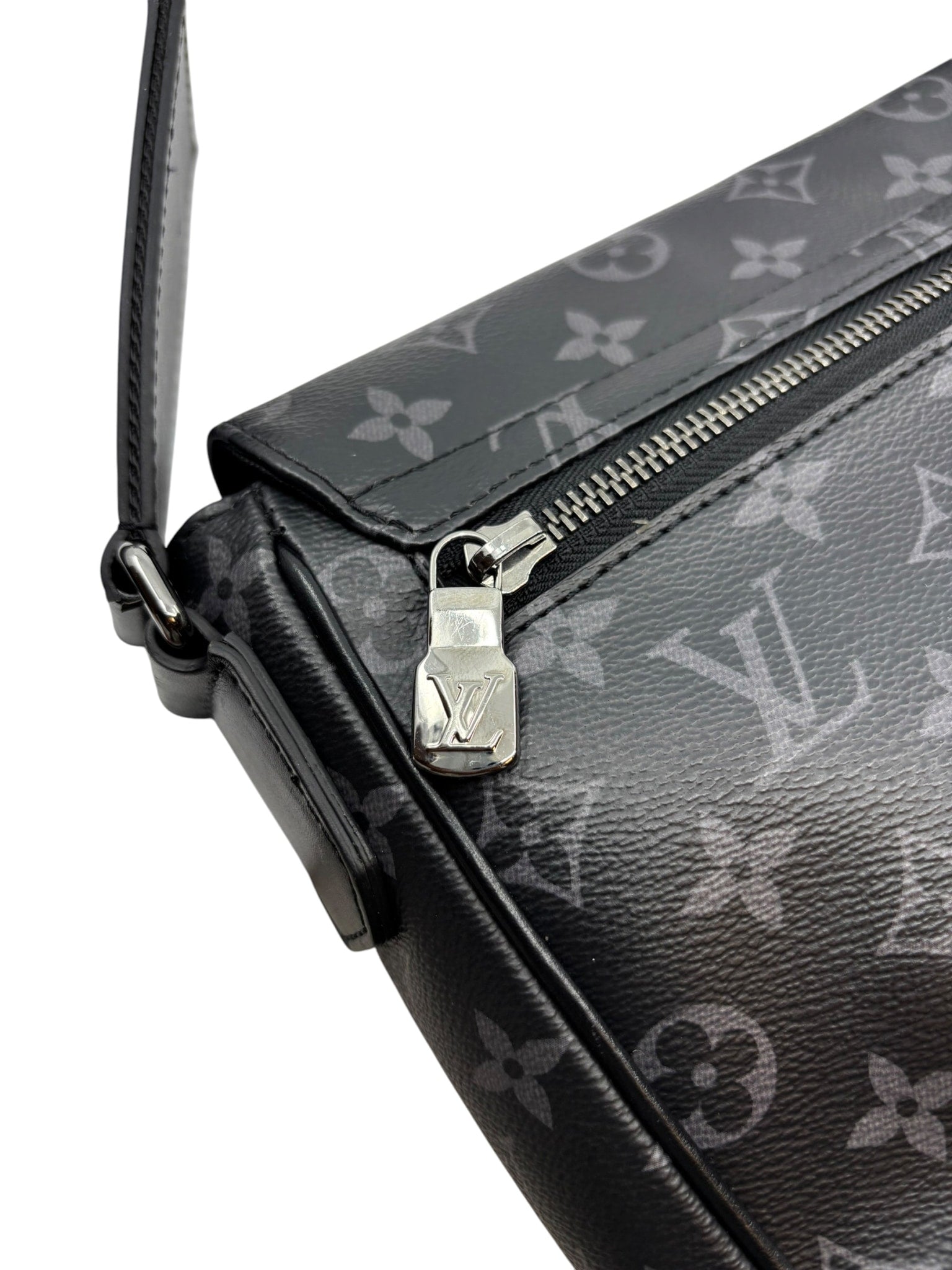 Louis Vuitton District PM Messenger Bag Black