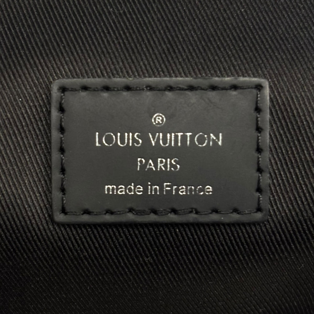 Louis Vuitton Avenue Sling Bag Damier Graphite