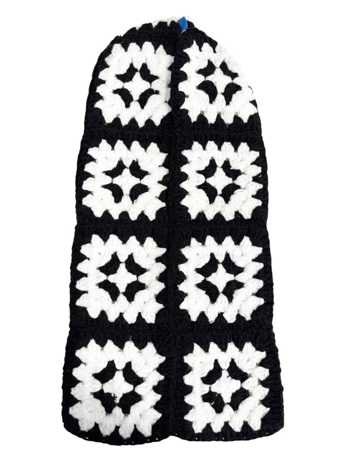Arkyve Frostbite Crochet Hood Black White