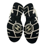Chanel Wmns CC Logo Sneaker White Black