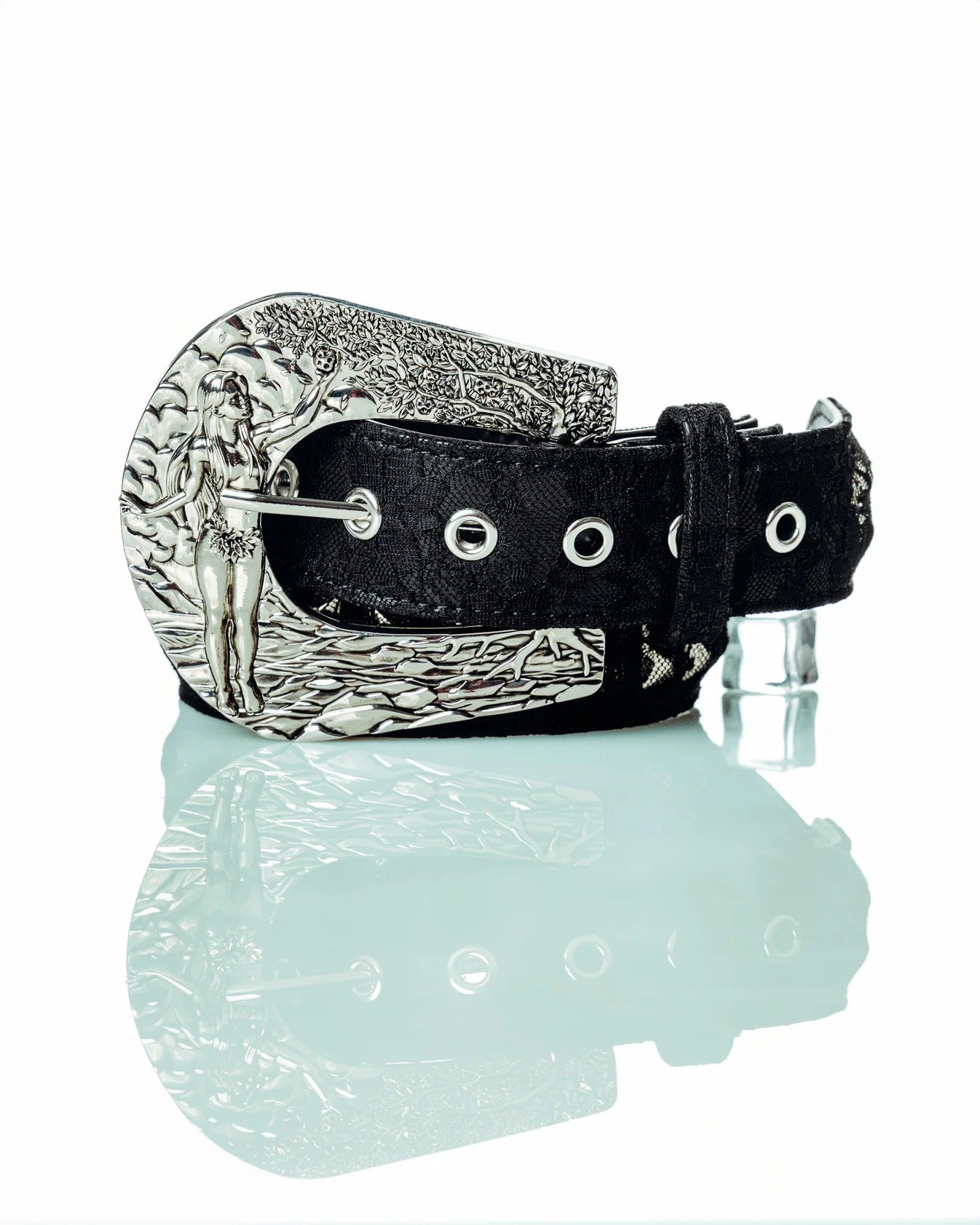 Stolen Arts Eve Belt