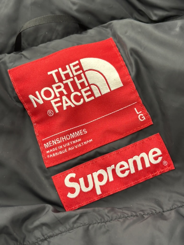 Supreme The North Face Studded Nuptse Jacket Red