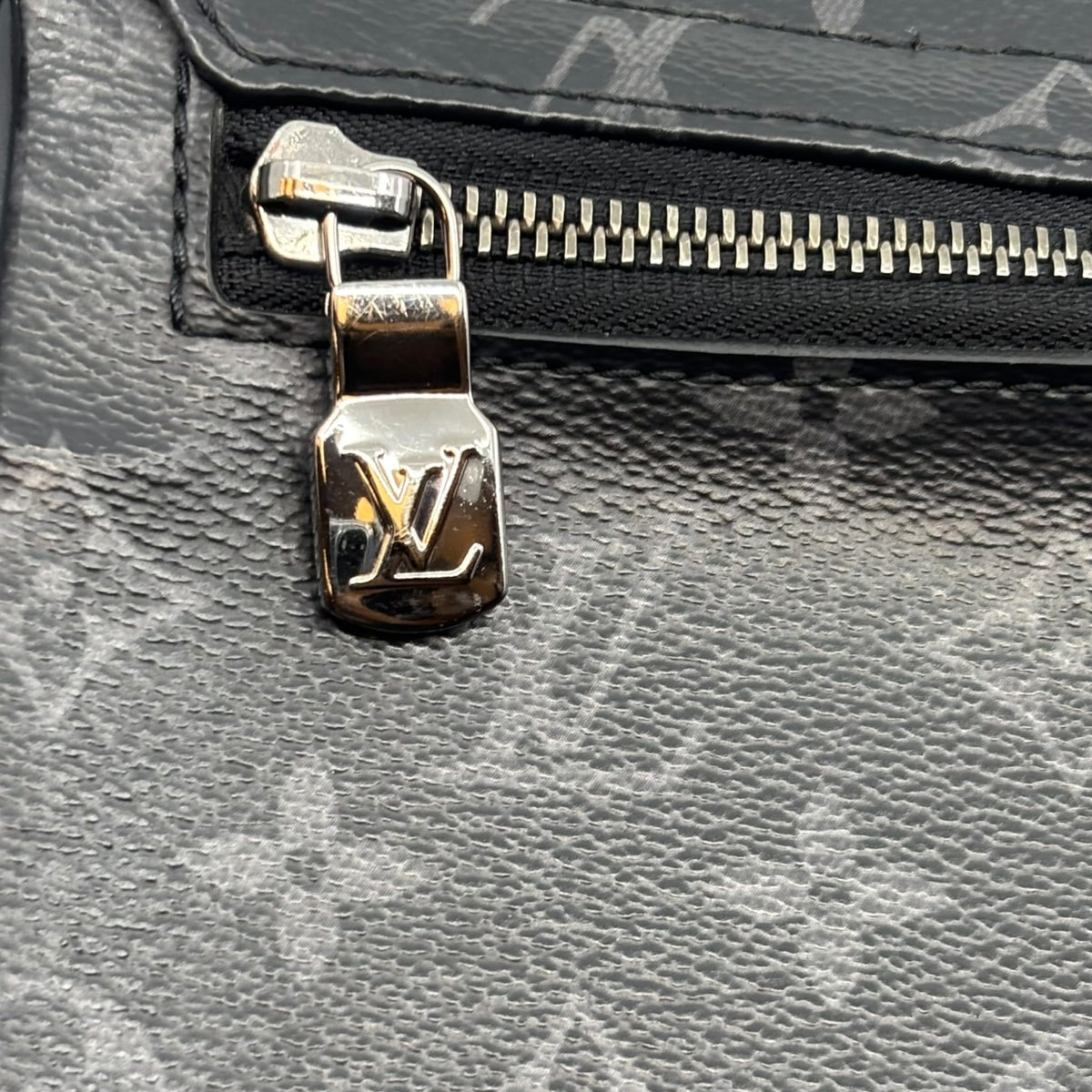 Louis Vuitton District PM Messenger Bag Black